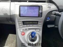トヨタ プリウス