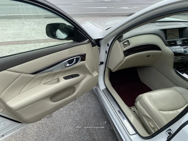 日産 シーマハイブリッド