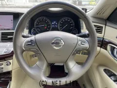 日産 シーマハイブリッド