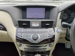 日産 シーマハイブリッド