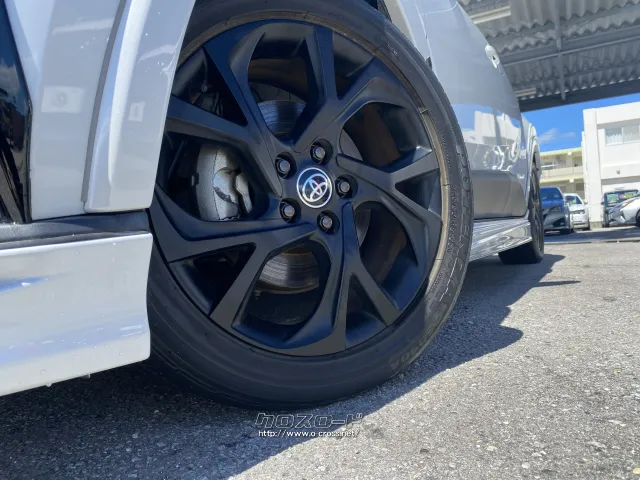 トヨタ C-HR