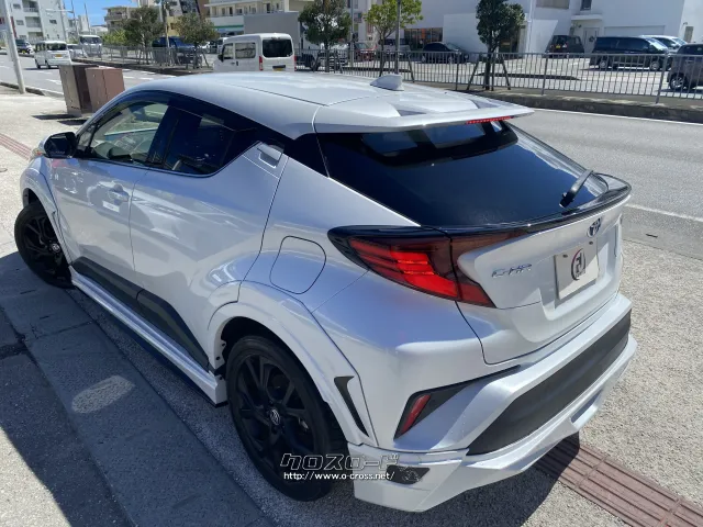トヨタ C-HR