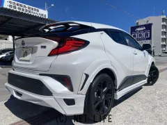 トヨタ C-HR