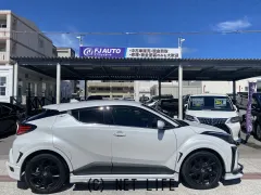トヨタ C-HR
