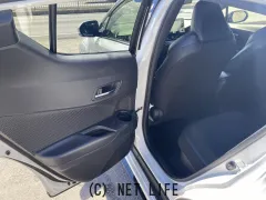 トヨタ C-HR