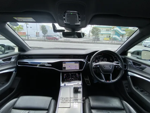 アウディ A6