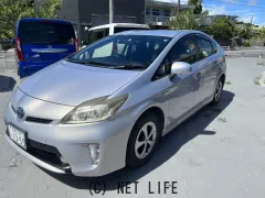 トヨタ プリウス