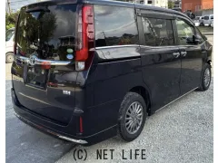 部品取車 エスクワァイア ハイブリッド