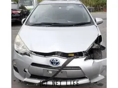 部品取車 アクア