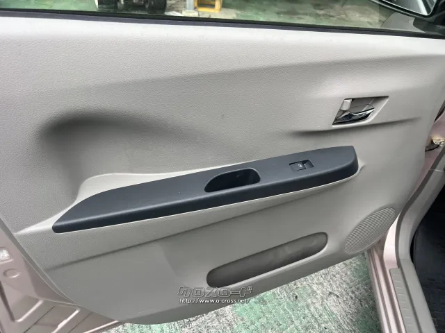 ダイハツ ミライース