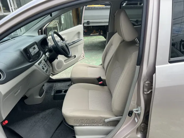 ダイハツ ミライース