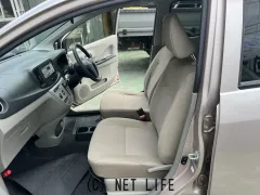 ダイハツ ミライース
