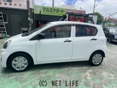 ダイハツ ミライース