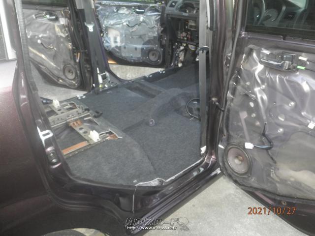 清掃中。 ダイハツ ムーヴ