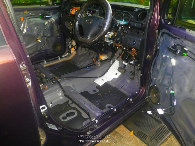 シート、ジュウタン、内張シミヌキ洗浄中。 ダイハツ ムーヴコンテ