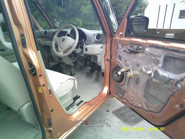 清掃中。 スズキ スペーシア