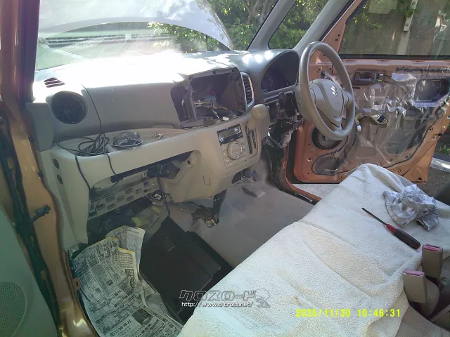 清掃中。 スズキ スペーシア