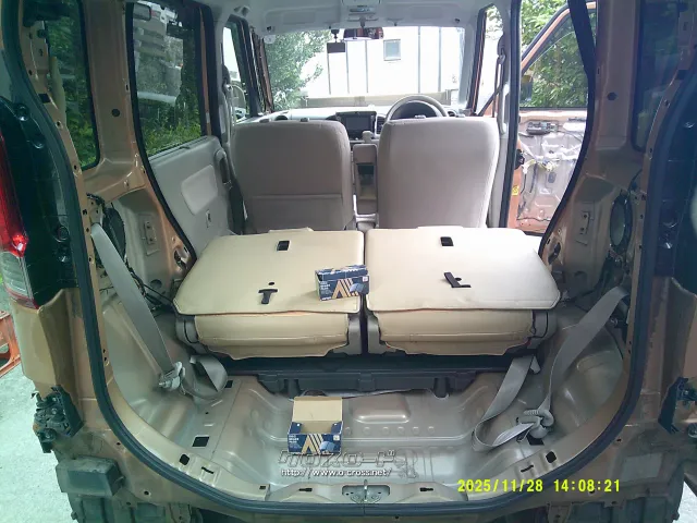 清掃中。 スズキ スペーシア