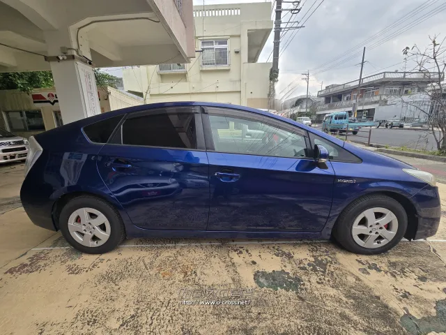 トヨタ プリウス