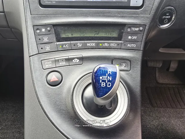 トヨタ プリウス