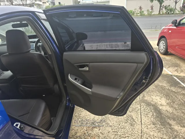 トヨタ プリウス