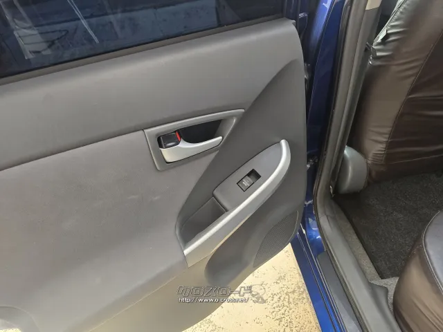 トヨタ プリウス