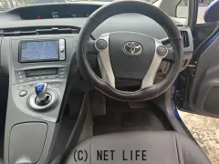 トヨタ プリウス