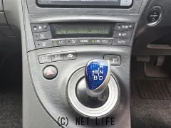 トヨタ プリウス