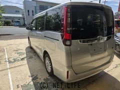 トヨタ ノア