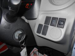 ダイハツ ミライース