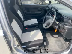 ダイハツ ミライース