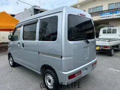 ダイハツ ハイゼットカーゴ