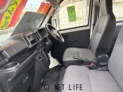 ダイハツ ハイゼットカーゴ