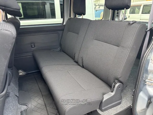 トヨタ ピクシスバン