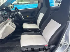 ダイハツ ミライース