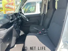 ダイハツ ハイゼットカーゴ