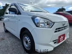 ダイハツ ミライース