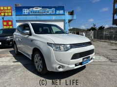 三菱 アウトランダーPHEV