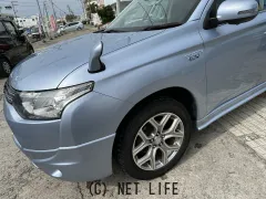 三菱 アウトランダーPHEV