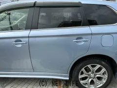 三菱 アウトランダーPHEV