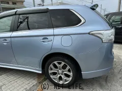 三菱 アウトランダーPHEV