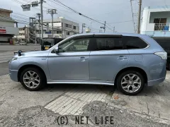 三菱 アウトランダーPHEV
