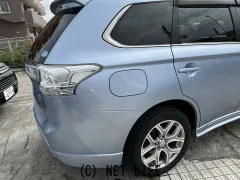三菱 アウトランダーPHEV