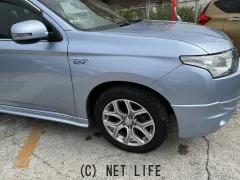三菱 アウトランダーPHEV