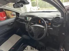 ダイハツ ミライース