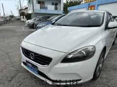ボルボ V40