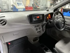ダイハツ ミライース