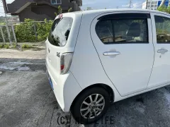 ダイハツ ミライース