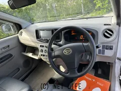 ダイハツ ミライース