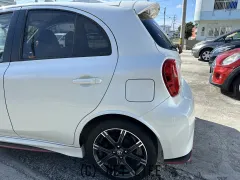 日産 マーチ